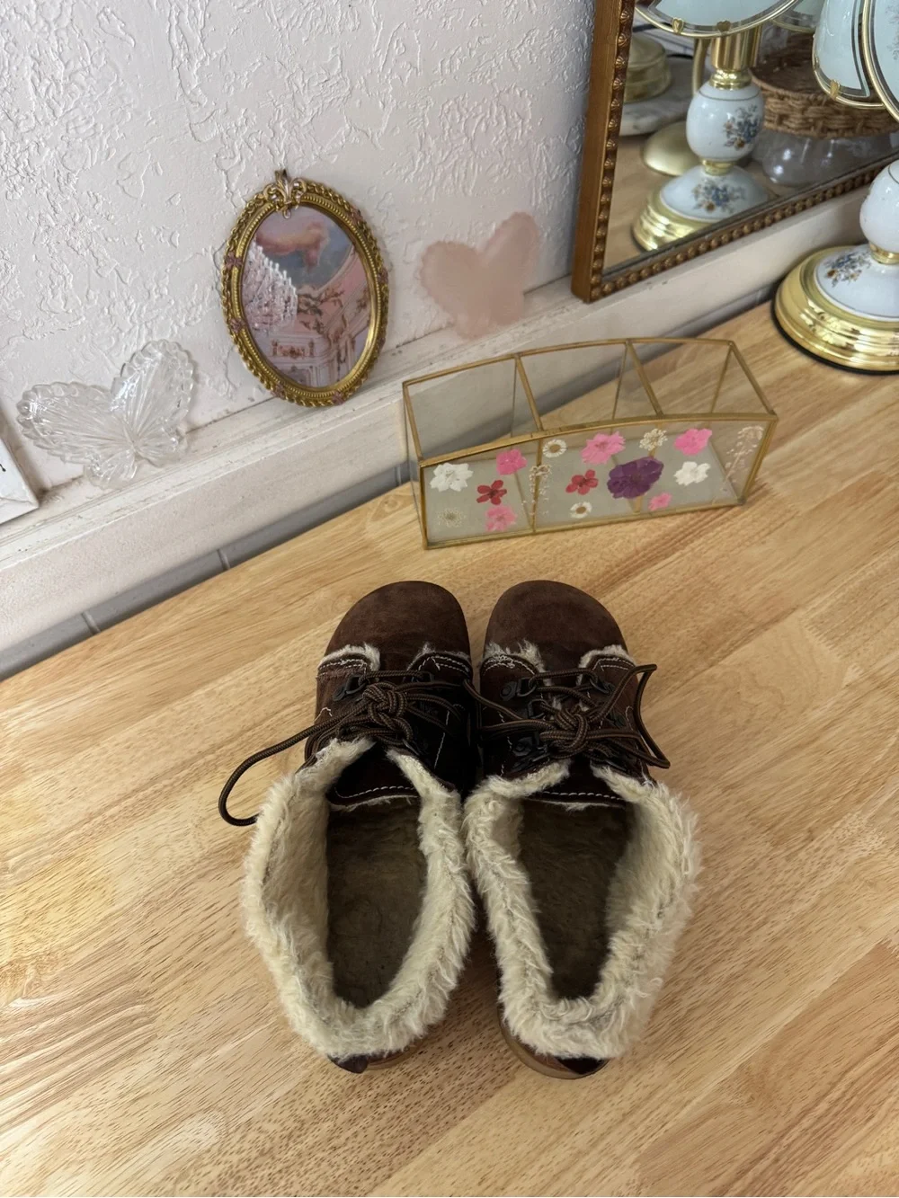 Cozy Reclaimed Vintage Brown Suede Faux Shearling Lace-Up Sneaker Boots Size 10